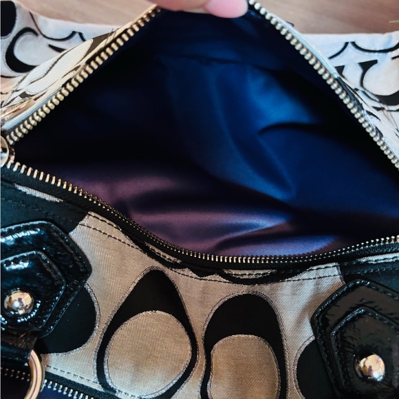 Coach Poppy Tote - Picture 8 of 12